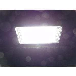激白光! 交換式! BMW LED ナンバー灯...の詳細画像2