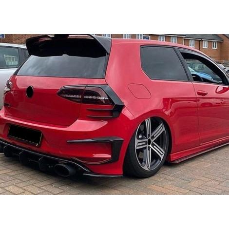 スポーティ全開♪ カーボン ルック テールランプ ガーニッシュ ゴルフ 7 ゴルフ VII ゴルフR...