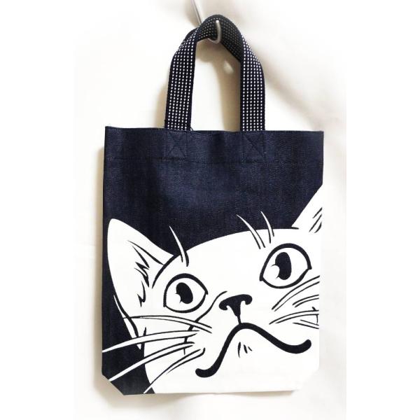 倉敷屋 見上げ猫 デカ顔インディゴマチ付バッグ A4の入るトート デニム かわいい 猫柄 グッズ 雑...