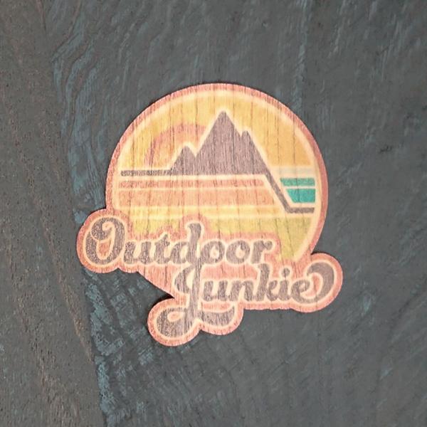 WOOD STICKER Outdoor Junkie ウッド ステッカー 木 シール 車 バイク ...