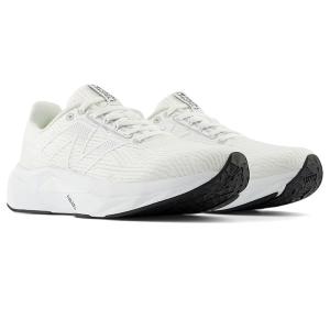 ニューバランス New Balance FuelCell Propel v5 レディース スニーカー...
