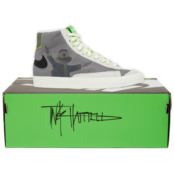 NIKE ナイキ FD0235-001-SIGNED-BOX Nike ブレーザー Mid ’77 ...