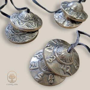 ヒーリング　ティンシャ 　4.5cm 　ドラゴン　マントラ　八吉祥　癒しグッズ　