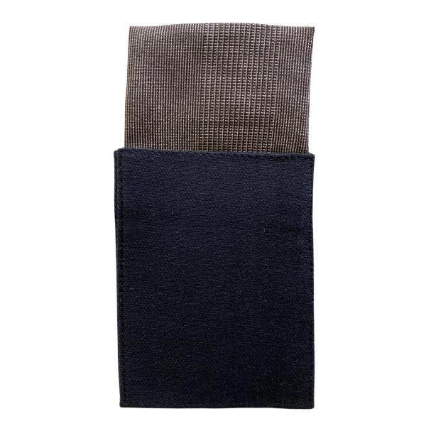 ポケットチーフ　簡単　挿すだけ　オシャレ　ブラウン　×　ホワイト　チェック柄