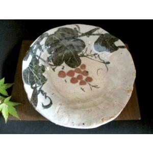 丸皿 織部 椿絵 六寸 陶芸作家 佐藤和次 S-727 : 織部の器 千瓢 - 通販