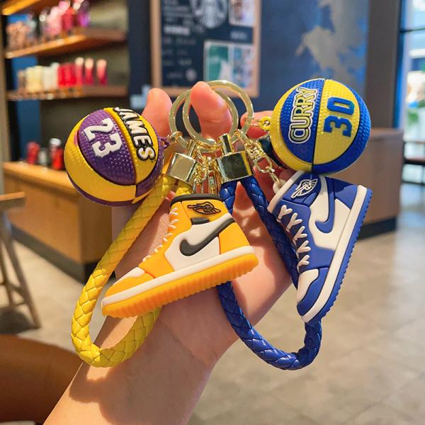 バッグ  小物 スニーカー 靴  バスケットボール キーホルダー スポーツミニチュア バスケットボー...