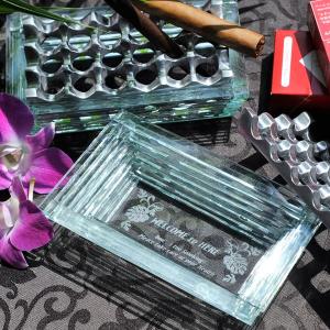 誕生日プレゼント　男性　上司　友人　ギフト 名入れ　プレゼント　バリ産　在庫処分　ピールアップ灰皿　長方形