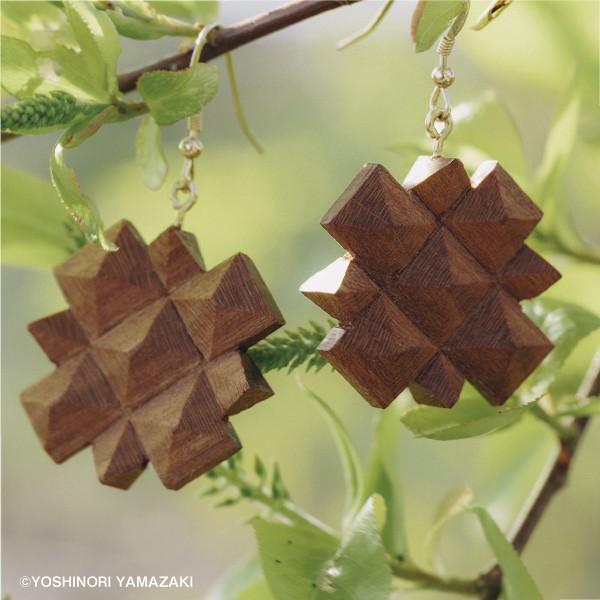 ピアス　シャクナゲ　サクラ