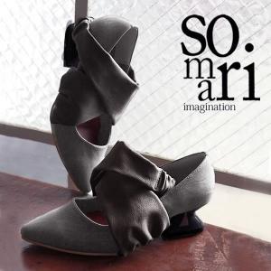 走れるパンプス パンプス バンド ローヒール ポインテッドトゥ 黒 チャンキーヒール デザインヒール＆クロスパンプス※返品交換不可※【メール便不可】