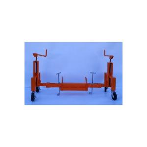 ネジ式Ｕ字溝蓋昇降機　Ｕ字も工事も楽太郎【特許出願中　特願2015-203513】平成27年度茨城県...