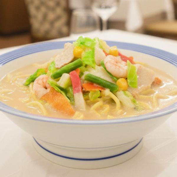 リンガーハット 長崎ちゃんぽん（4食） 長崎ちゃんぽん 国産 野菜 100% 9種類 具材 豚骨 ミ...