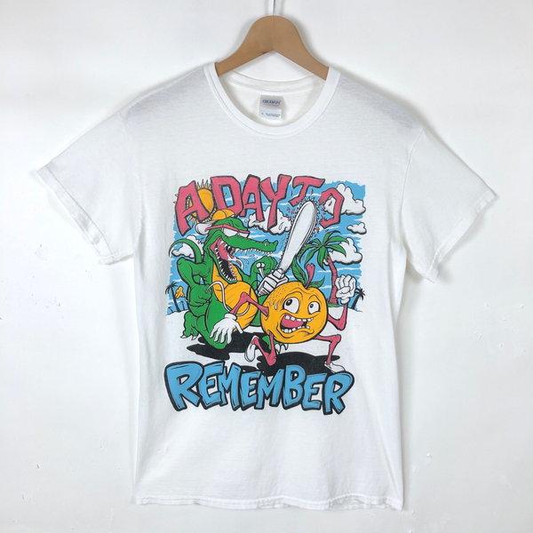 【古着】 Tシャツ A DAY TO REMEMBER オレンジ ワニ ホワイト系 メンズS 【中古...