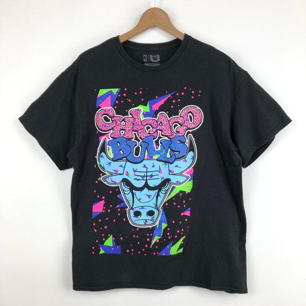 【古着】 NBA Tシャツ CHICAGO BULLS シカゴブルズ ネオンカラー ブラック系 メン...