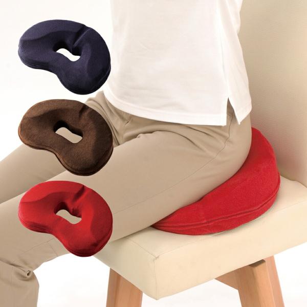 勝野式 座るだけで骨盤キュッとクッション 姿勢 矯正 低反発 高反発 3層構造 腰痛対策 骨盤矯正 ...