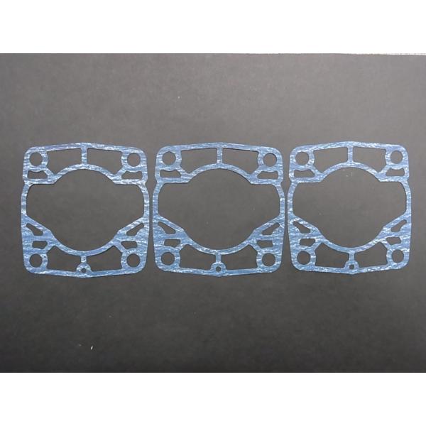 【OUTLINE製品】GT380　シリンダベース、ガスケット3枚セット(１台分)▲アウトライン製▲S...