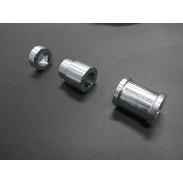 【OUTLINE製品】GT380　リヤアクスルシャフトカラー3個セット▲アウトライン製▲SUZUKI...