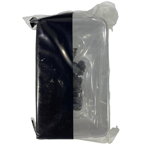 新品未開封 カウズ KAWS Passing Through Keychain ブラック