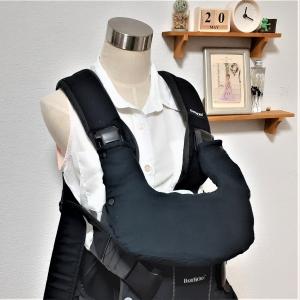 【抱っこひもカバー】ベビービョルンonekai(air) one+(air) 対応　よだれカバー　よだれパッド　首回りカバー　抱っこ紐スタイ　ブラック
