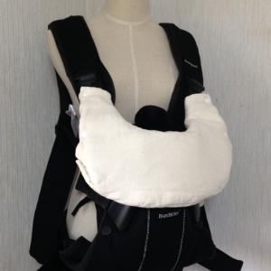 【抱っこひもカバー】ベビービョルンonekai...の詳細画像1