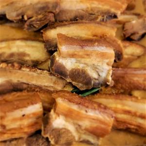 レチョン カワリ　LECHON KAWALI