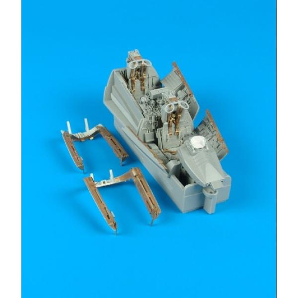 アイリス 2062 1/32 F-4J/S ファントムII コクピット(TAMIYA用)