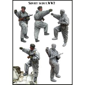 エボリューション EM-35165 1/35 WWII ソビエトの偵察兵 報告中(1体)