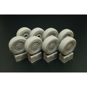 ☆★30% OFF☆★ハウラー  HLU35115 1/35 陸上自衛隊 Type 16 ホイール ...