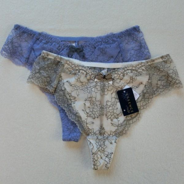 【M】トリンプ　ESSENCE　ストリングES103 String　☆0140-33あ　２枚　T75...