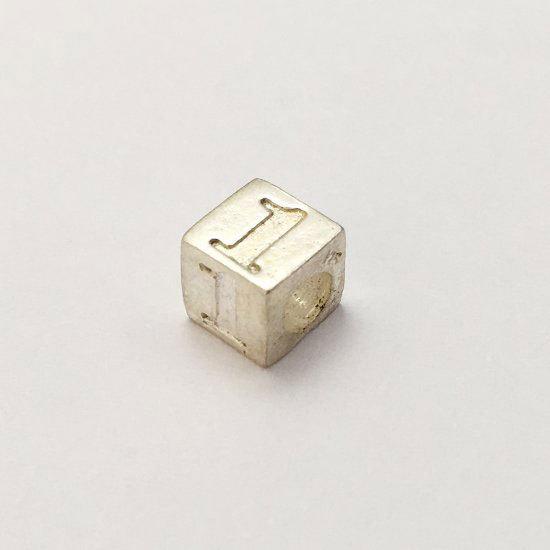 シルバーダイス1 / 高さ5.5mm / 横5.5mm