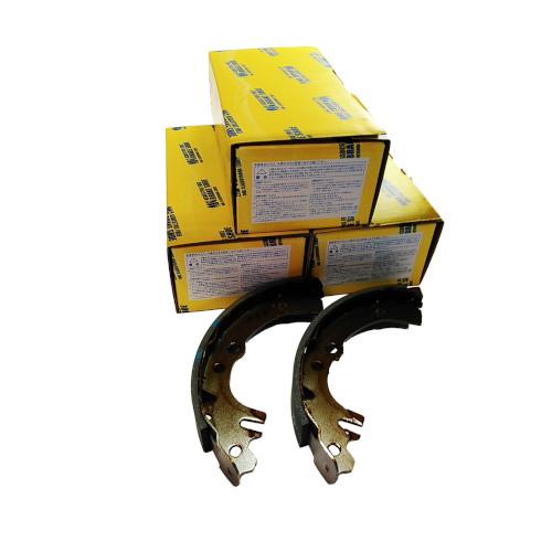 MKカシヤマ Z9005-20 ブレーキシューハーフセット 1箱(2枚入り) 自動車