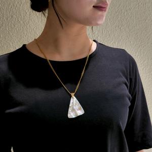 デュモルチェライト原石 ペンダントトップ 【一点物】 デュモルチェ