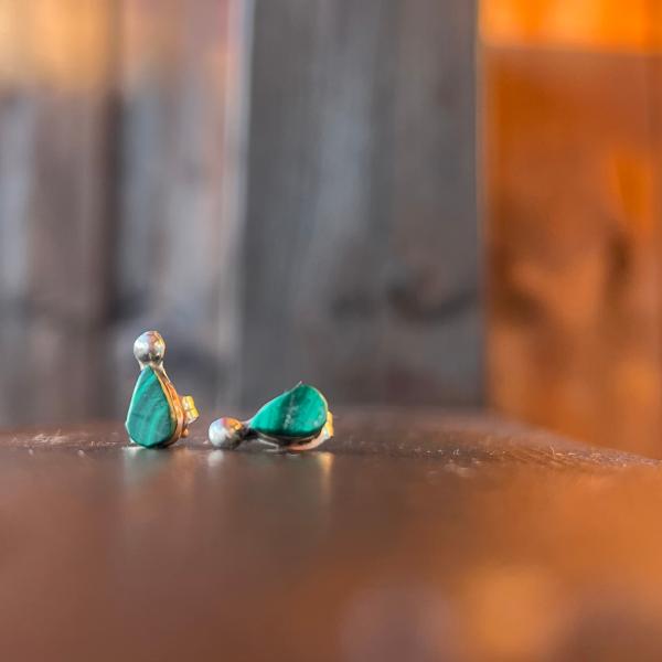 ドロップ　マラカイトピアス　インディアンジュエリー/ネイティブアメリカン/ナバホ族/シルバーピアス