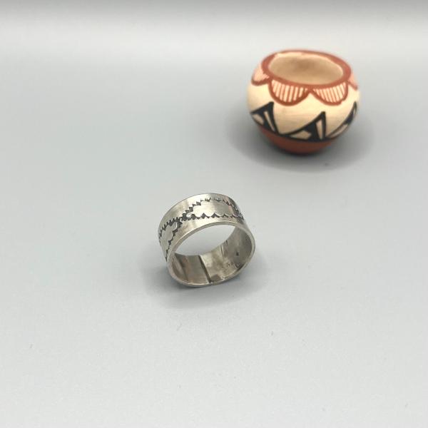 幅広のシルバーリング　インディアンジュエリー/ネイティブアメリカン/ナバホ族/シルバーリング/アメカ...