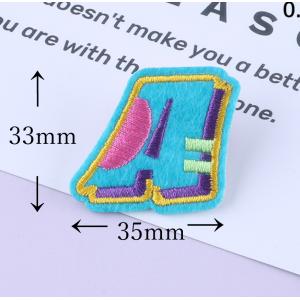 カラフルデザイン アルファベットワッペン アル...の詳細画像1