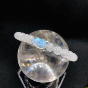 糸魚川翡翠 勾玉 縦約3cm 氷翡翠 アイスジェダイト 産地証明書 桐箱