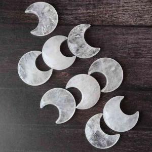 水晶 クォーツ MOON 月 型 カービング ...の詳細画像1