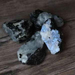 アクアマリン with モスコバイト 結晶 原石 パキスタン産 天然石
