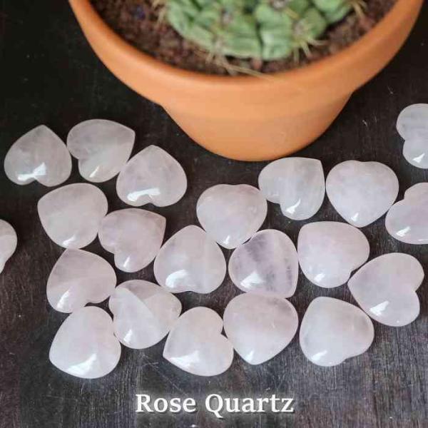 ローズクォーツ ハート Sサイズ パワーストーン 恋愛運 天然石 置物 ギフト レディース プレゼン...