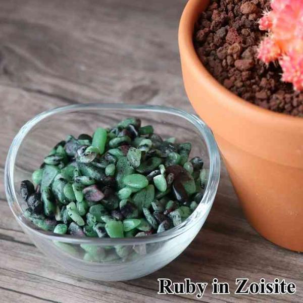 ルビー イン ゾイサイト さざれ石 小粒 100g 浄化 インテリア オルゴナイト ネイル 天然石 ...