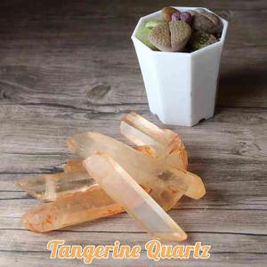 糸魚川翡翠 勾玉 縦約3cm 氷翡翠 アイスジェダイト 産地証明書 桐箱