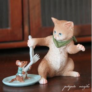 陶器製 猫の水鉢 金魚鉢 鉢 睡蓮鉢 プランター 陶器鉢 魚缶 小物入れ