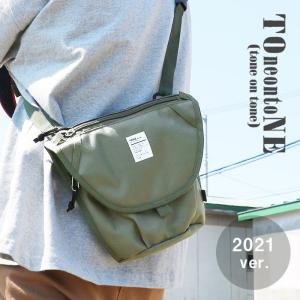 バッグ ショルダーバッグ サコッシュ 内側クッションパッド 摩擦に強い ポリエステル 配色裏地 消臭機能 メンズ レディース  TOneontoNE