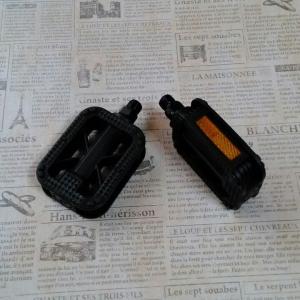 CHIARO 1ペア(左右) 軽快車用プラスチックペダル ブラック