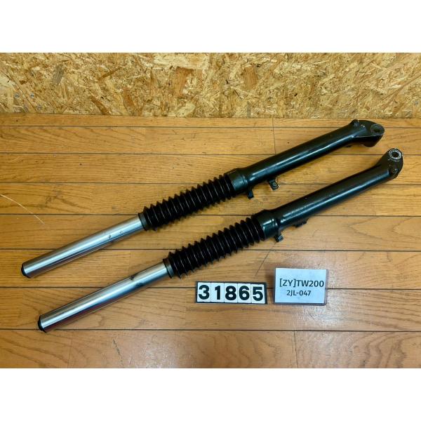 【送料無料!!】[ZY 31865]@ヤマハ YAMAHA TW200 2JL-047 フロントサス...