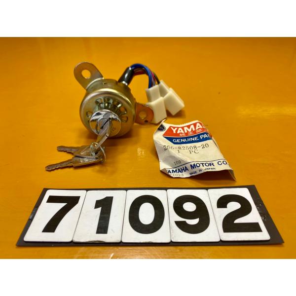 【送料無料!!】71092 新品 YAMAHA ヤマハ メイト50 メインキー 鍵 266-8250...