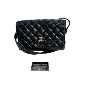CHANEL（シャネル） ショルダーバッグ CHANEL22 レザーキルティング