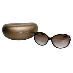 グッチ ウェブライン テンプル サングラス GG0138S ユニセックス ゴールド ブラック GUCCI 【中古】 【アパレル・小物】 GUCCI（グッチ） ウェブライン テンプル サングラス GG0138S ユニ