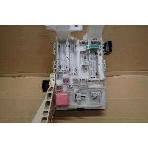 ラクティス NCP100 ジャンクションブロック    82730-52E90