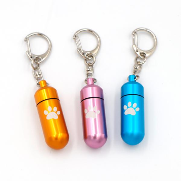 ペット遺骨カプセル 軽量アルミカプセルキーホルダー 足あとマーク付き 肉球 かわいい 遺骨入れ