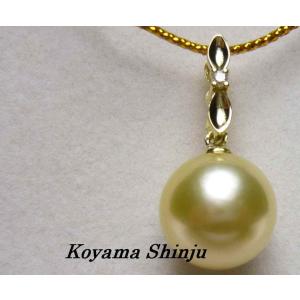 ps52絶品カラー！天然ゴールド！12．2ミリ白蝶真珠ダイヤ0